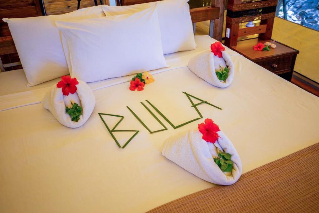 Barefoot Kuata Island Resort Exteriör bild