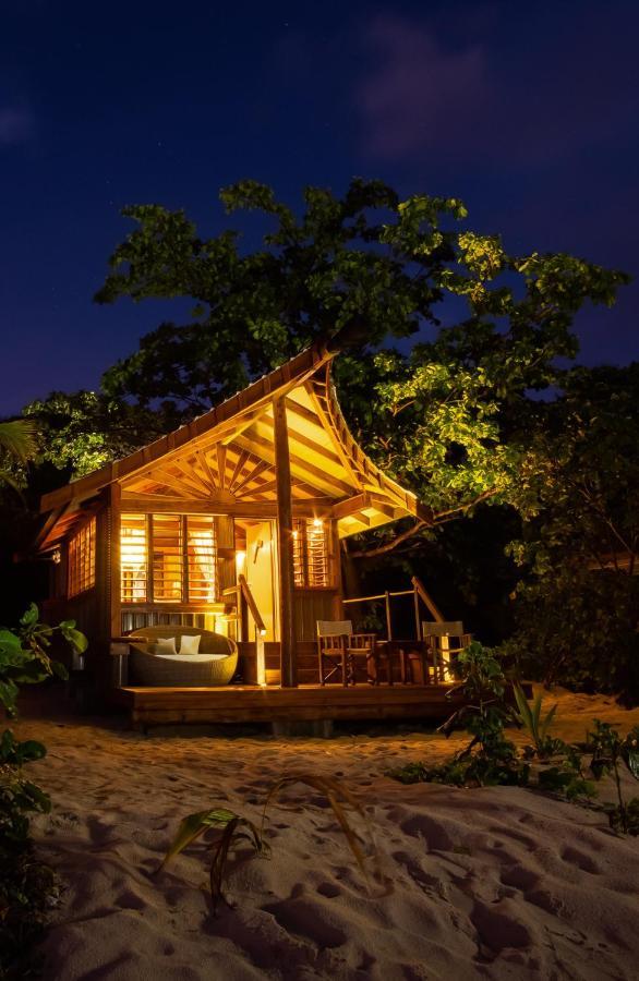 Barefoot Kuata Island Resort Exteriör bild
