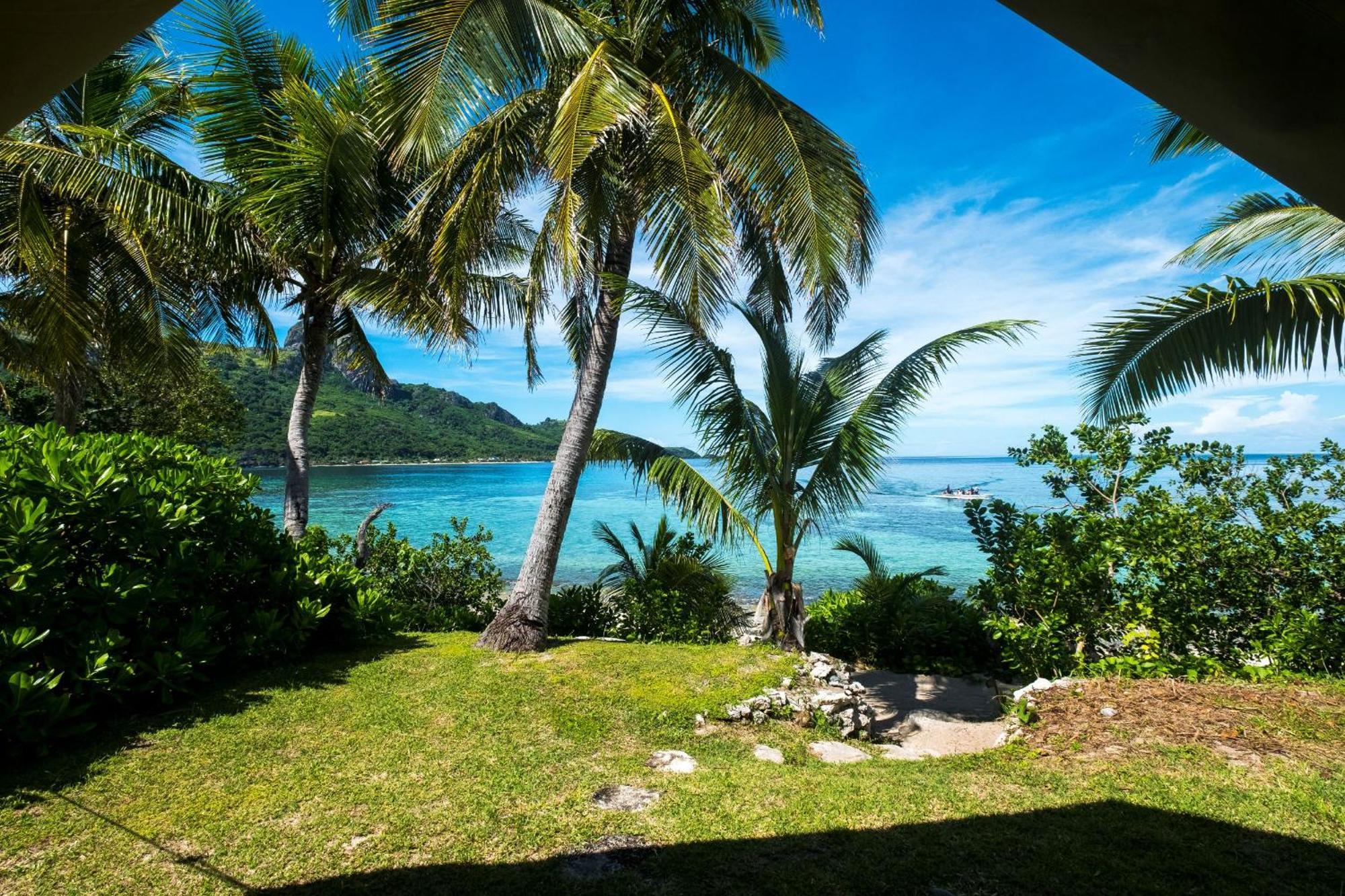 Barefoot Kuata Island Resort Exteriör bild
